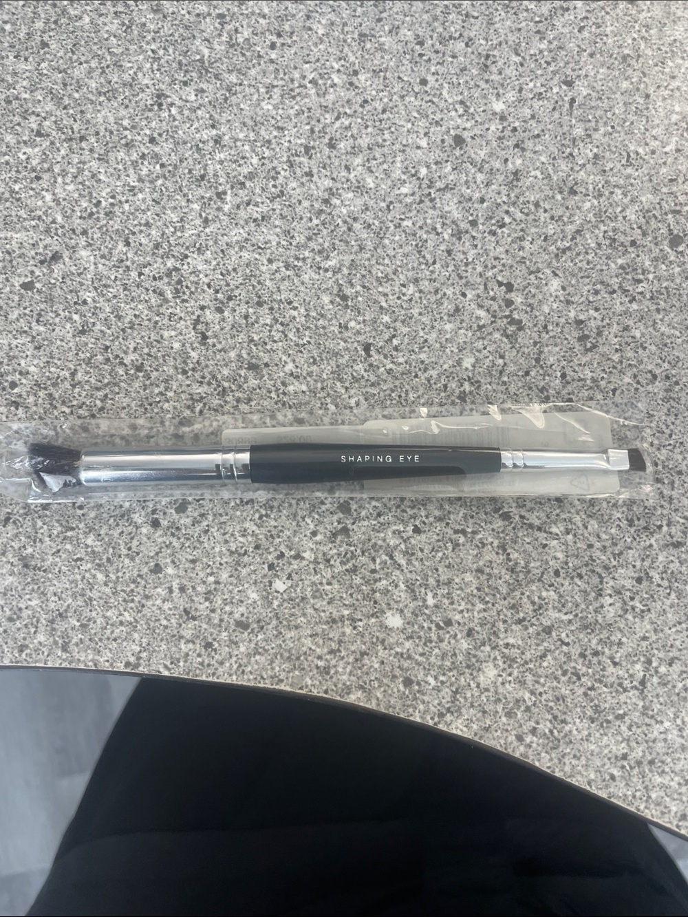 Shaping Eye Double-Ended Brush - Black